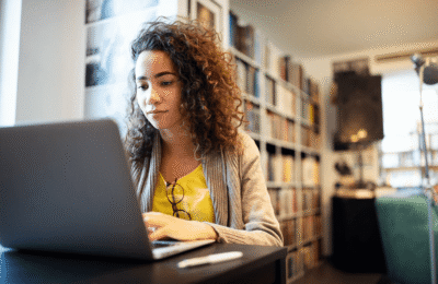 Online Learning vs. In-Person: Which Is Right for You?